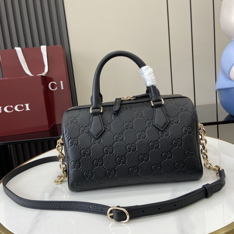G*u*i speedy bags